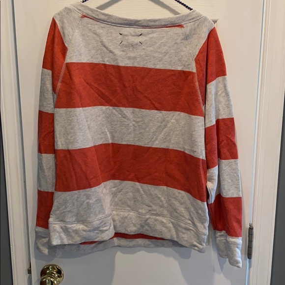 🌻🌻Lou & Grey sweatshirt - Picture 2 of 3